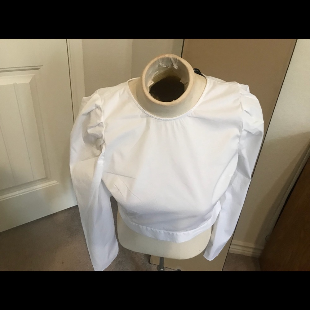 Very pretty  light jacket/top